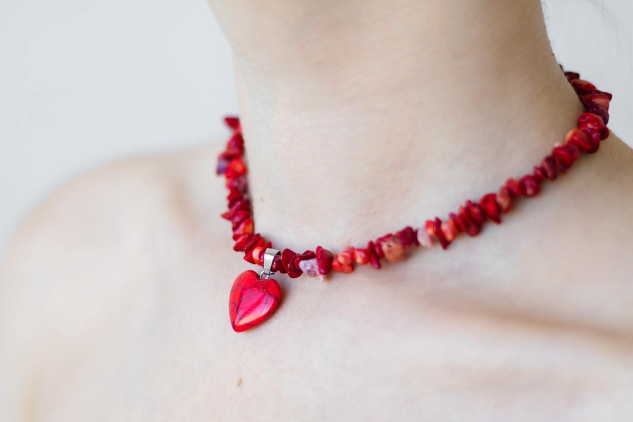 Handcrafted Necklace with Natural Stones, Coral Stone - Crimson Marble