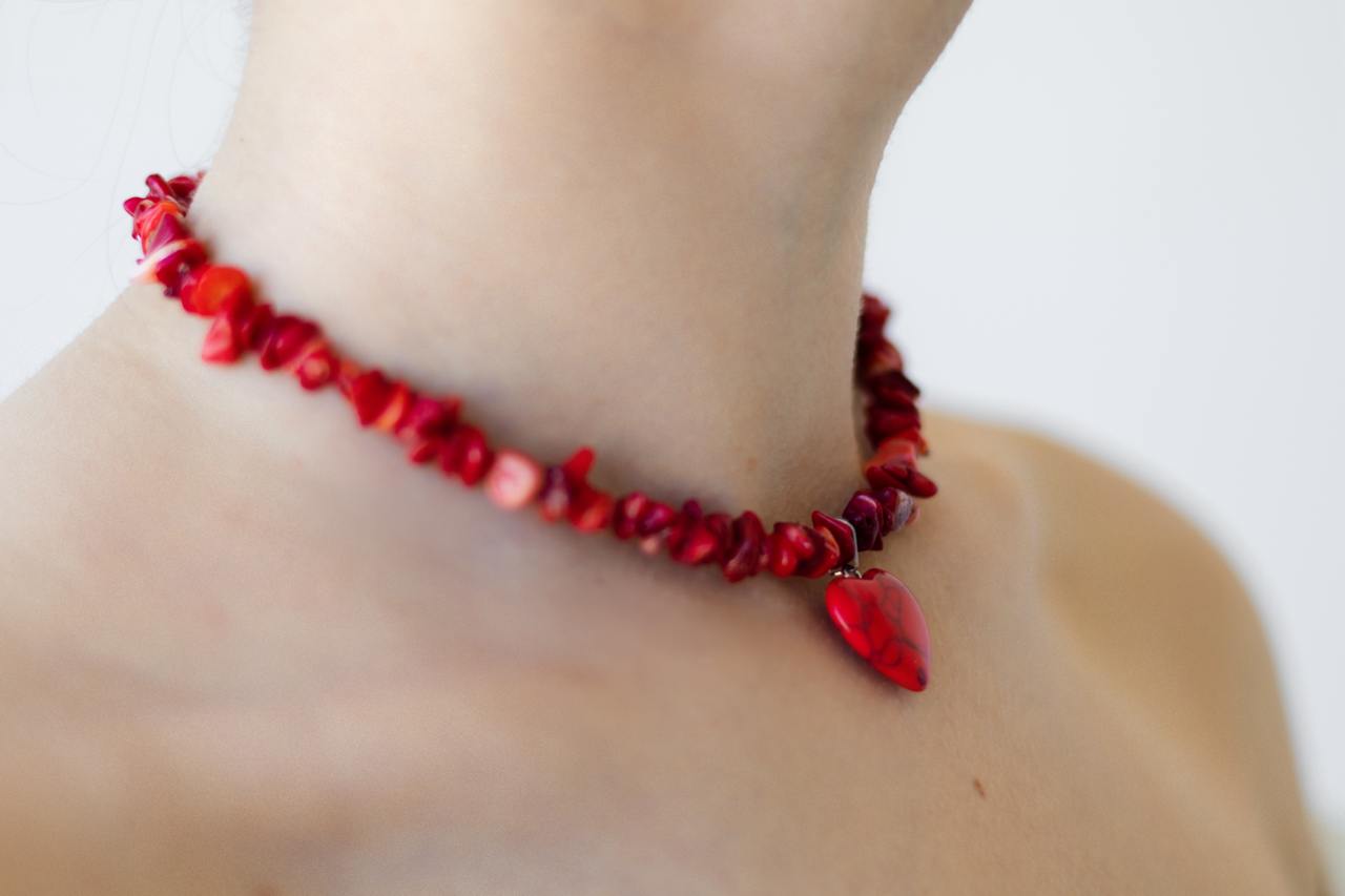 Handcrafted Necklace with Natural Stones, Coral Stone - Crimson Marble